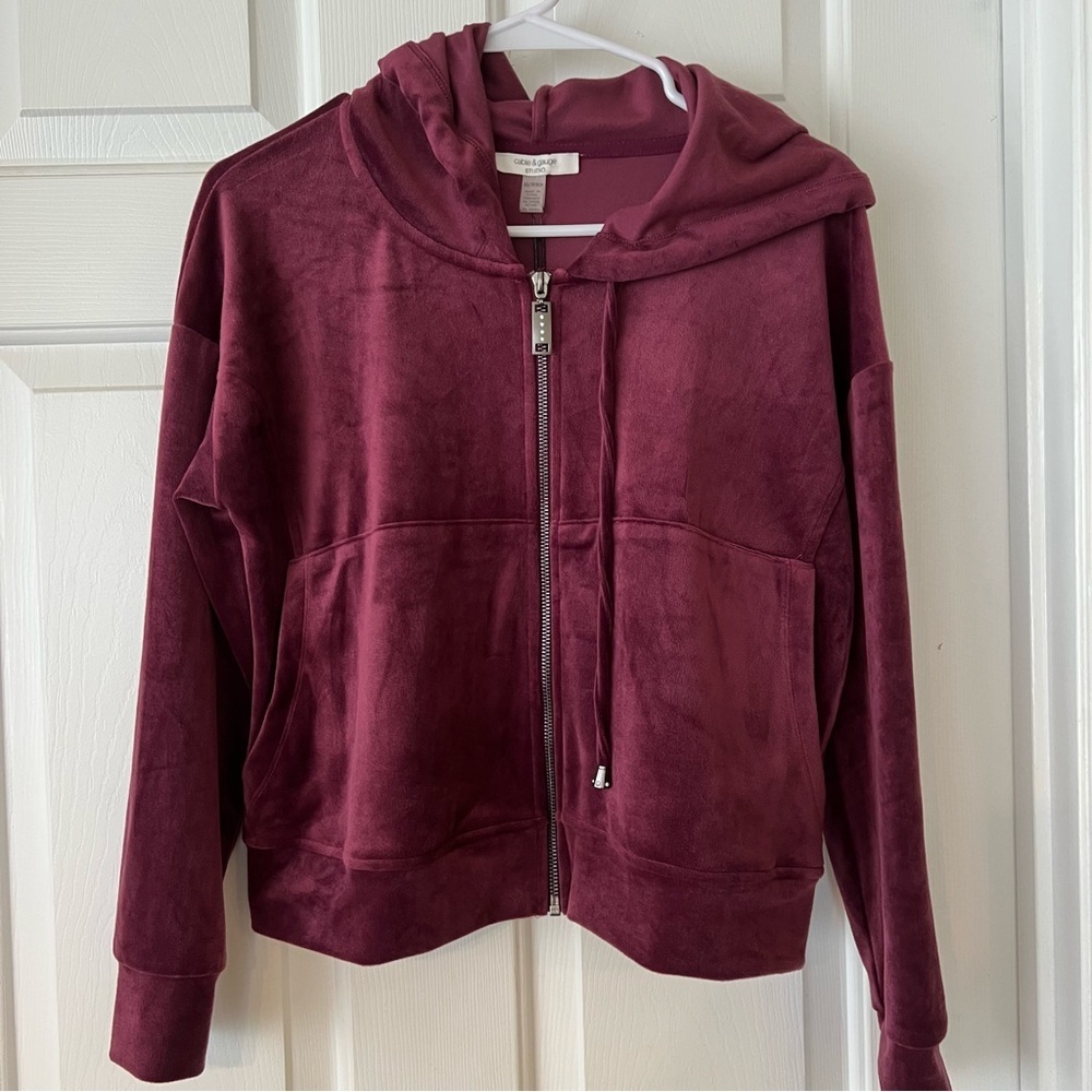 NWT Cable & Gauge Maroon Velvet Zip Hoodie- XS